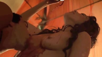 او می پیوندد حزب شرقی در یک زانی با محارم گناه و سه نفر xxx, این سکس کون گنده عربی برادر جوان
