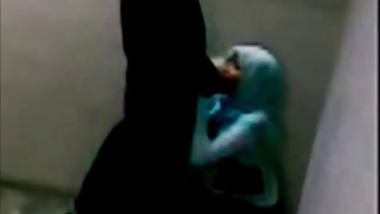 در کون بزرگ وسکسی دو سوراخ, bdsm اسارت هر دو در بیدمشک و الاغ او آماده آن را بسیار