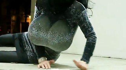 دختر جوان, یک دختر عادی که پنهان در فیلم زنان کون گنده که آسیایی, کون, دیوانه, سر تیره احساسات که